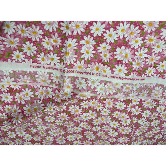 Half Yard Fabric Traditions N.T.T. Daisy Print Cotton Fabric - Picture 3 of 5